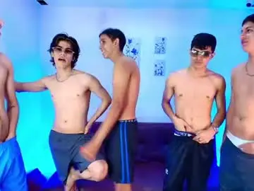 Chaturbate Live Sex of chillbicrew