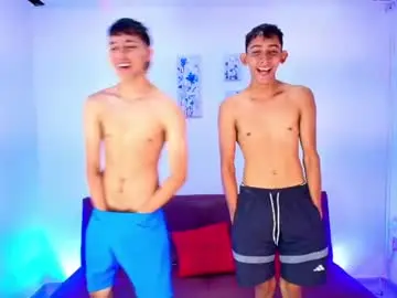 Chaturbate Sex Cam of chillbicrew