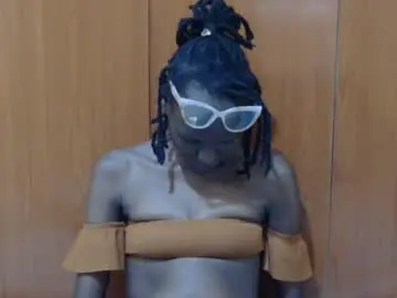 Chaturbate Live Porn of freaky_maya3