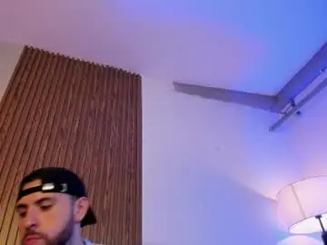 Chaturbate Free Live Porn of maximo_wolf1