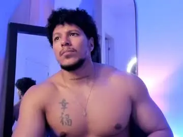 Chaturbate Nude Webcam of adambrocs1