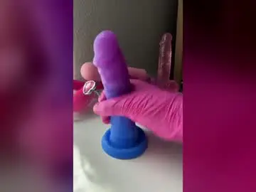 Chaturbate Best live sex cam show of lexi_lovee19