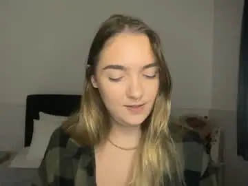 Chaturbate Live Sex Cam of roxysweetdream
