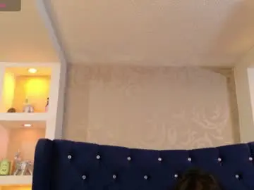 Chaturbate Live Porn of madele_hills