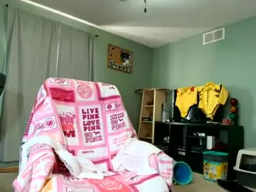 Chaturbate Watch Live Sex Cams of bxdieelatina