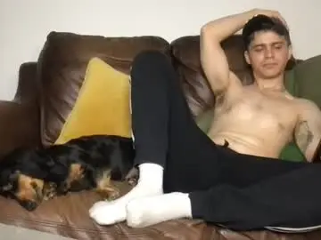 Chaturbate Best live sex cam show of camdoattitude