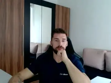 Chaturbate Adult Webcams of darius_94