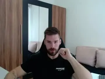 Chaturbate Sex Cam of darius_94