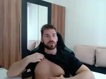 Chaturbate Live Porn of darius_94