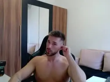 Chaturbate Best live sex cam show of darius_94