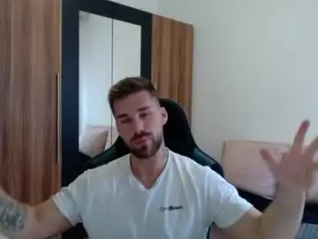 Chaturbate Best live sex cam show of darius_94