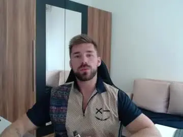Chaturbate Live Sex of darius_94