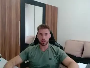 Chaturbate Free Porn Cam of darius_94