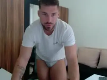 Chaturbate Nude Webcam of darius_94