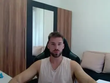 Chaturbate Live Porn of darius_94