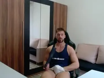Chaturbate Live Sex Cam of darius_94