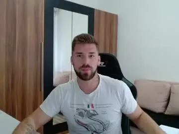 Chaturbate Sex Cam of darius_94