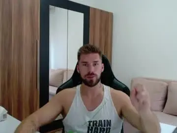 Chaturbate Sex Cam of darius_94