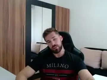 Chaturbate Sex Cam of darius_94