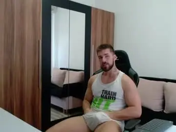 Chaturbate Live Porn of darius_94