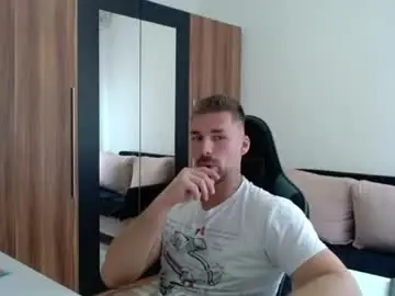 Chaturbate Sex Cam of darius_94