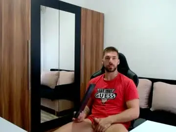 Chaturbate Sex Cam of darius_94