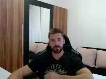 Chaturbate Adult Webcams of darius_94