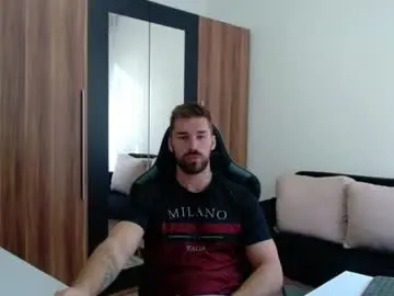 Chaturbate Live Sex Cam of darius_94