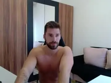 Chaturbate Best live sex cam show of darius_94