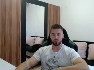 Chaturbate Adult Webcam of darius_94