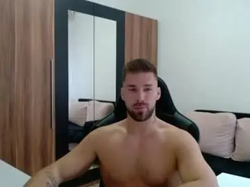 Chaturbate Best live sex cam show of darius_94