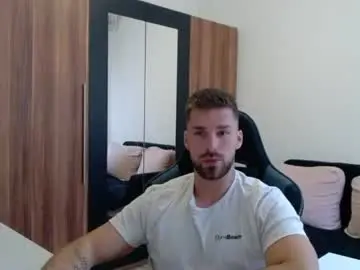 Chaturbate Sex Chat of darius_94