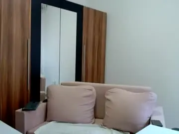 Chaturbate Live Sex Cam of darius_94