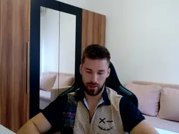 Chaturbate Nude Webcam of darius_94