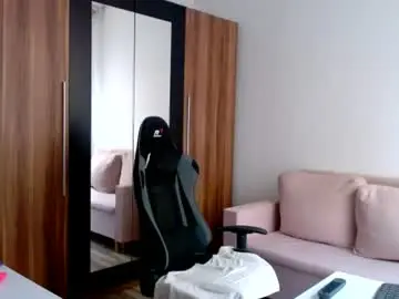 Chaturbate Free Porn Cam of darius_94