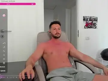 Chaturbate Best live sex cam show of hard_chriss