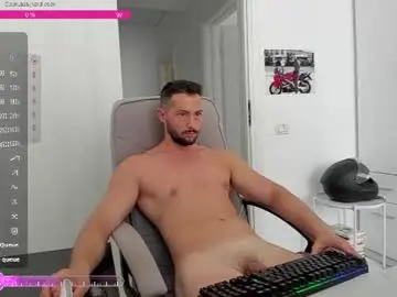 Chaturbate Live Sex Cam of hard_chriss