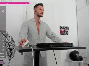 Chaturbate Free Porn Cam of hard_chriss