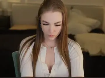 Chaturbate Nude Webcam of kira0541