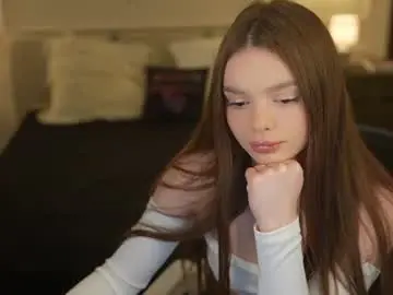 Chaturbate Live Sex Cam of kira0541