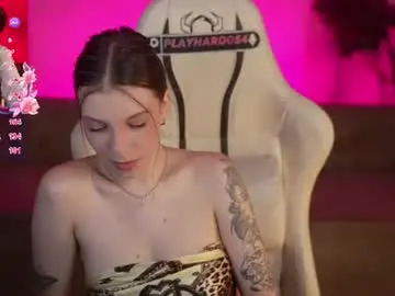 Chaturbate Live Sex Cam of kira0541