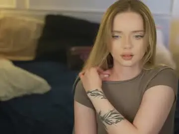 Chaturbate Sex Cam of kira0541