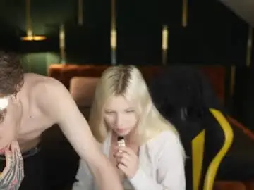 Chaturbate Free Porn Cam of kira0541
