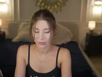Chaturbate Live Sex Cam of kira0541