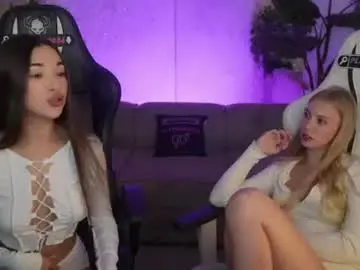 Chaturbate Live Sex of kira0541