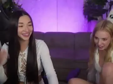 Chaturbate Watch Live Sex Cams of kira0541
