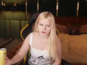 Chaturbate Sex Cam of kira0541