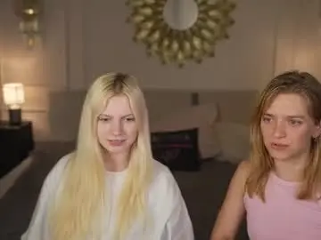 Chaturbate Watch Live Sex Cams of kira0541