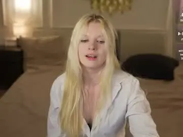 Chaturbate Nude Webcam of kira0541