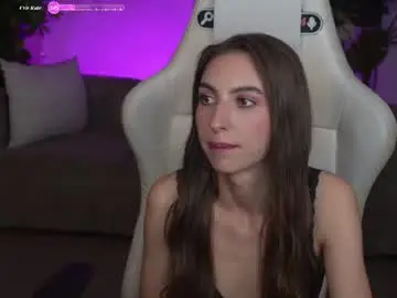 Chaturbate Nude Webcam of kira0541